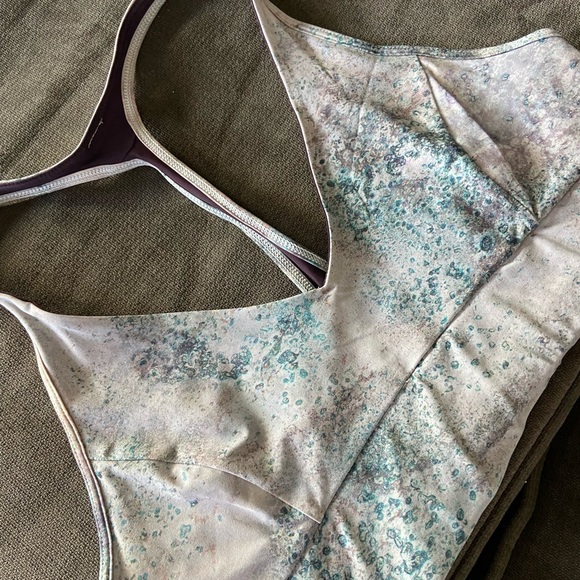 Lululemon Power Y Bra - Picture 4 of 6